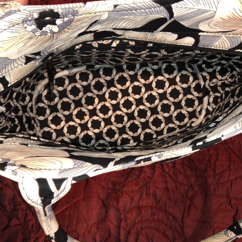 Vera Bradley Black/White/Grey Flower Print Tote Bag - Picture 4 of 7